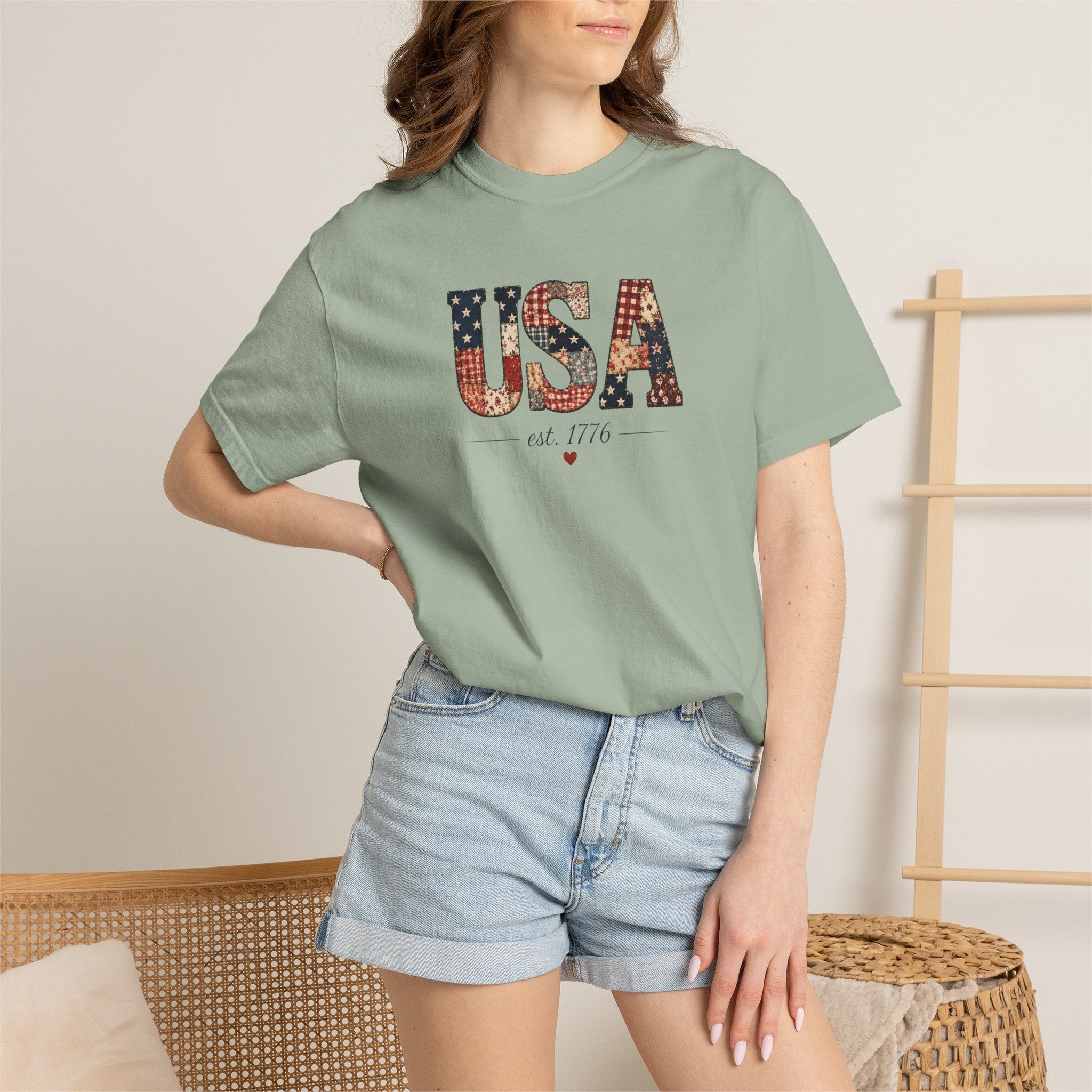 Comfort Colors  USA est. 1776 Vintage Flag Graphic
